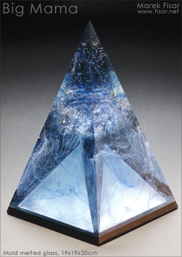 Big Mama - original glass sculpture - blue pyramid
